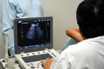 Dr. Carlos Tetsuo Assada realiza mais de 60 exames de Ultrassonografia no município 