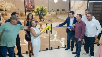 Grande evento com homenagens e show musical  marca inauguração de Centro de Eventos